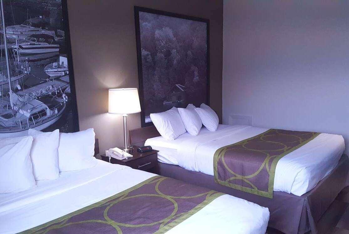 Super 8 by Wyndham Sarnia ON Hotel Bagian luar foto